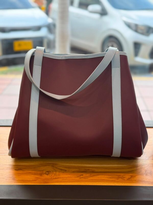 WhatsApp Image 2026-07-12 at 11.05.54 Tote CLASICC